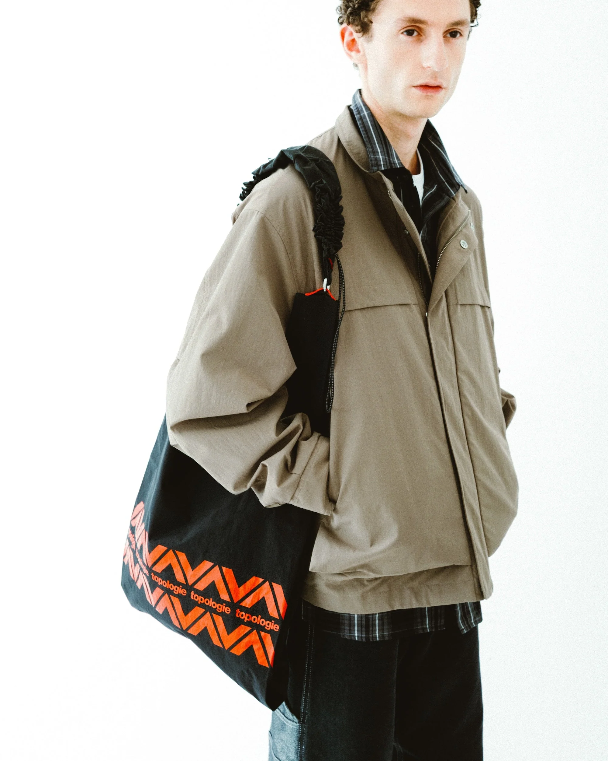 TOPOLOGIE SCRUNCHIE POCKET WRIST - Image 8